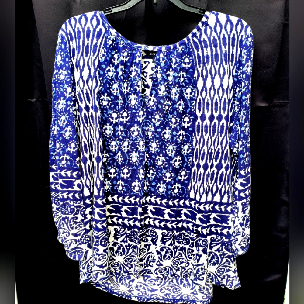 NWT Lucky Brand lovely blue batique long sleeve blouse